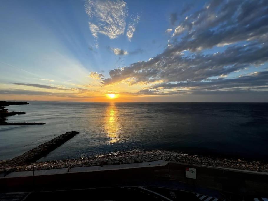 Charming Sea Front 3 Bedroom Apartment - Incredible Views! L'Ametlla de Mar Exterior foto
